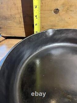 #10 BSR 12 7/16 Cast Iron XL Skillet/fryer pan. Great condition