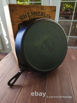 Griswold #12 Cast Iron Skillet With Large Block Logo And Heat Ring Restored
