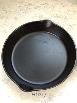 Griswold 8 Cast Iron Skillet Fry Pan 704 ERIE PA USA Double Pour
