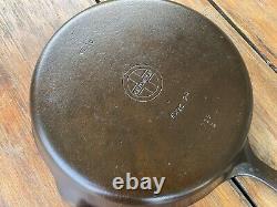 Griswold Cast Iron #10 Small Logo Skillet