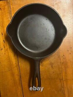 Griswold Slant Logo ERIE #4 Cast Iron Skillet with Heat Ring p/n 702