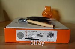 Le Creuset 3pc 26cm Skillet Grill, Silicone Trivet & Basting Brush New & Boxed