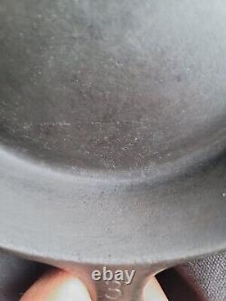 Neat Old Wagner #3 Skillet? Antique USA KITCHEN COOKWARE! Cast Iron PAN