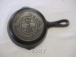 Rare Early Griswold #2 Cast Iron Skillet Slant Logo Heat Ring