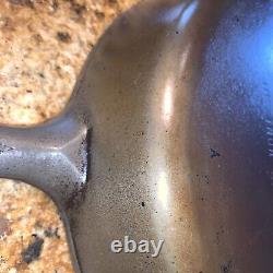 VintageGriswold 9 Cast Iron Skillet Small Block Logo A 11-1/4 Inch read