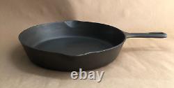 Vintage #8 Griswold Cast Iron Skillet Erie Pa, Doesn't Spin