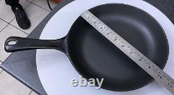 Vintage Aga Frying Pan Skillet Heavy Cast Iron Black Gloss Enamel 25cm Dish