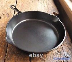 Vintage GRISWOLD Cast Iron SKILLET Frying Pan # 10 SMALL BLOCK LOGO Ironspoon