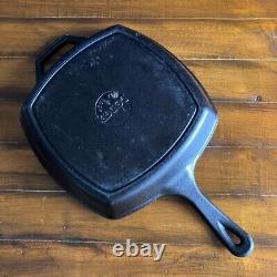 Vintage LODGE Skillet Square silicone hot hand holder Frying Pan