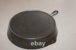Vintage WAPAK No. 10 Cast Iron Skillet GHOSTED ERIE w Heat Ring Sits Flat